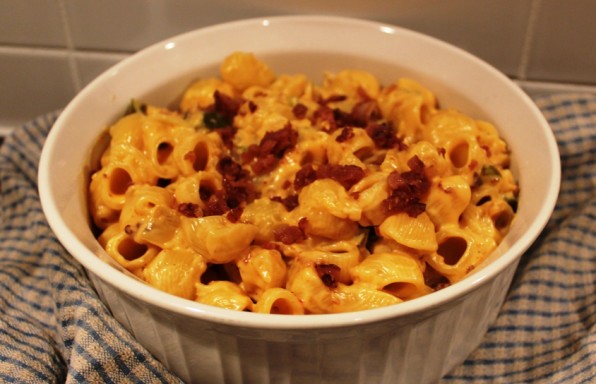 Creamy Macaroni and Cheese with Bacon