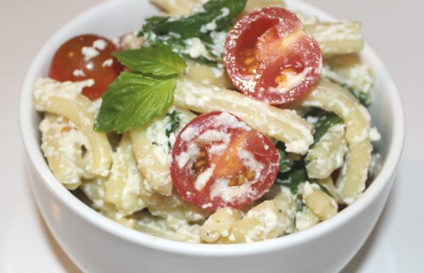 Roasted Garlic Tomato Pasta Salad
